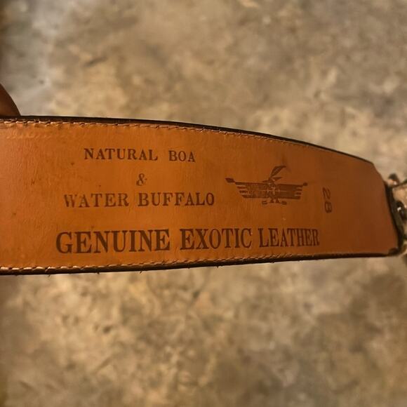 Boa and Water Buffalo Leather Belt. 28 - Picture 2 of 6